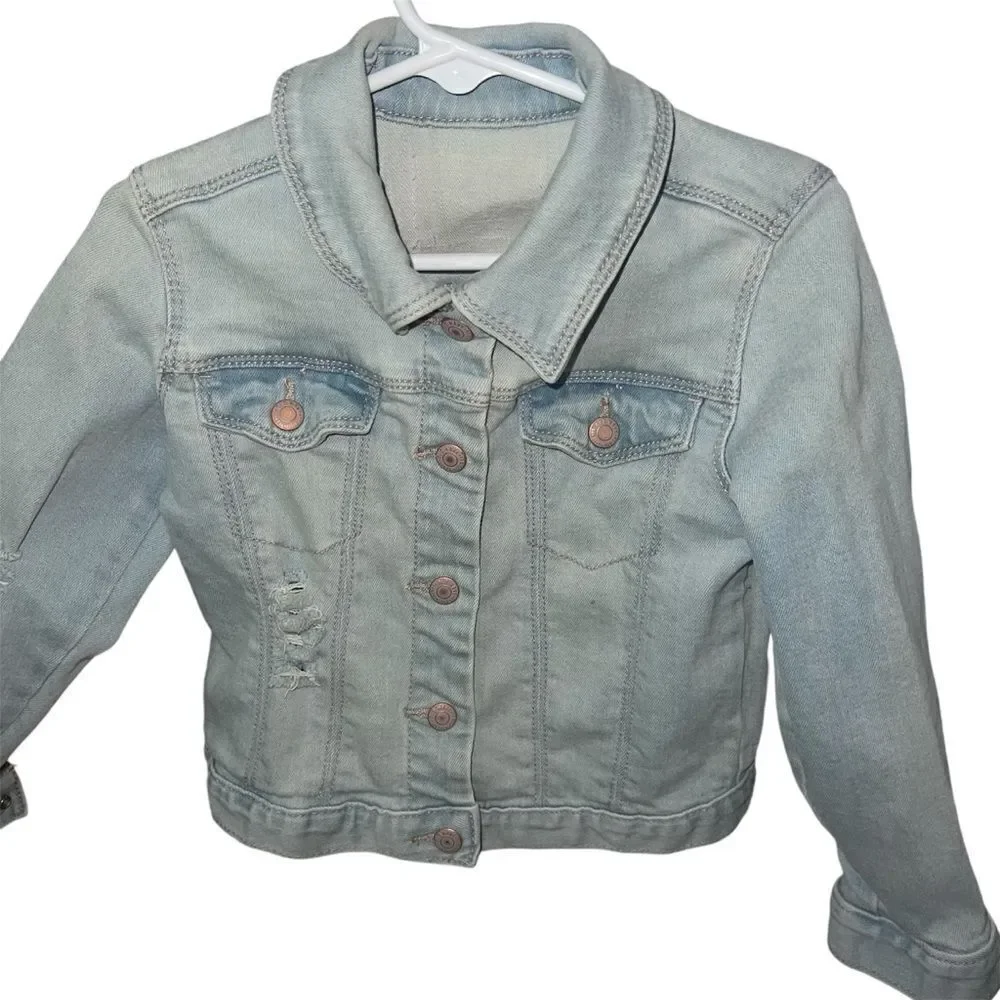 Gorgeous‎ Toddler distressed denim jacket with pearls and diamond string 4t
